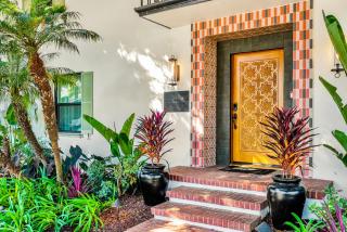 Villa Encanto- LUXE Spanish Villa with 6 KING Bedrooms, Courtyard and New Game Room - 4