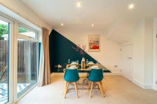 Cosy 3-Bedroom Home with Fast WiFi & Parking - Down Hatherley - 2