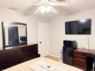 2 private rooms in a quiet neighborhood can book up to 4 people - 7