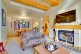 SoliHaus Ski inandSki Out Condo with Rooftop Hot Tub! - Brighton - 8