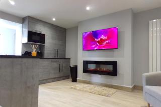 4TheDome- Luxury ground floor apartment by the sea - Barton on Sea - 0