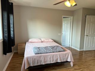 Charming 3-bedroom house with Wi-Fi in Toronto - Toronto - 9