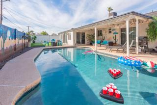Family Retreat By Old Town with POOL - Phoenix - 8