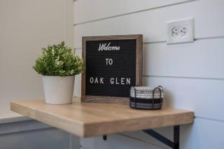 New - Oak Glen MicroCabin - Rare - 7
