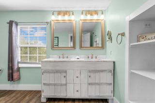 Spacious Home with Stylish, Modern Décor Throughout! by Dolce Vita Getaways PCB - Panama City Beach - 1