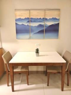 Comfy 1BR At Uptown BGC - Manila - 8