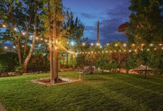 Relax and Explore, Family Friendly Home Near Boston - Brockton - 4