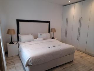 No 4 on Cladon # Jadde Apartments - Chartwell - 0