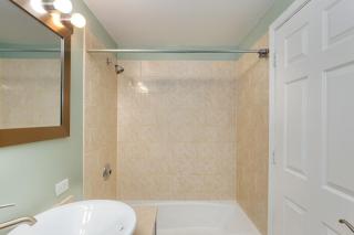 Cozy Condo Sleeps 4 - Chicago - 1