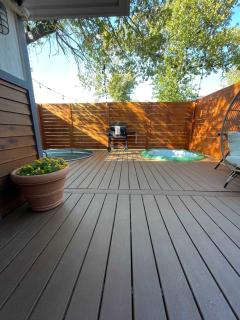 Tiny Home With Hot Tub and Cowboy Pool - Fredericksburg - 0