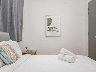 Comfy Stay at Beacon#6pax#2carpark#SunsetView#Georgetown - George Town - 1
