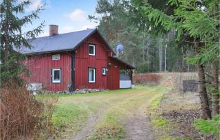 3 Bedroom Cozy Home In Kristinehamn - Edet - 1