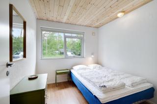 A Beautifully Newly Renovated 8-Person Holiday Home By Begtrup Vig Beach, - Knebel - 6