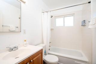 Stylish Cozy, Aesthetic, Stocked Kitchen, and Pet Friendly - Palmdale - 6