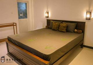 Bay Surf Monkey Villa Double Room with Pvt Bathroom & AC & Kitchen - 8