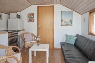 Cozy And Well-Appointed Annex Close To The Beach - 2