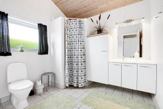 Nice Home In Ebeltoft With 3 Bedrooms And Wifi - 4