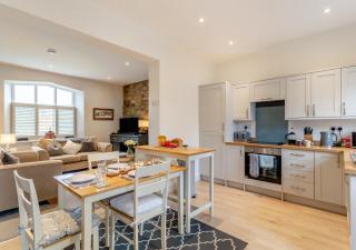 2 Railway Cottages - 2
