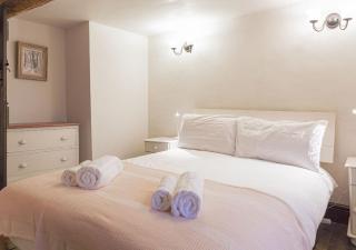 Honeypot Cottage - Charming Bolthole in Stow! - 0