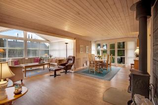 Cozy House In Grenaa, Close To A Lovely Sandy Beach, - Grenå - 4
