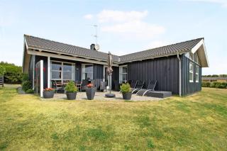 Nice Home In Ebeltoft With 3 Bedrooms And Wifi - 0
