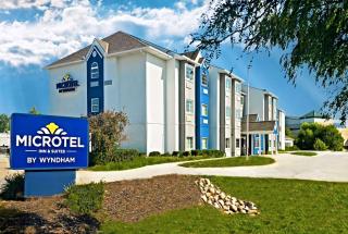 Microtel Inn & Suites by Wyndham Bluffs - Council Bluffs - 9