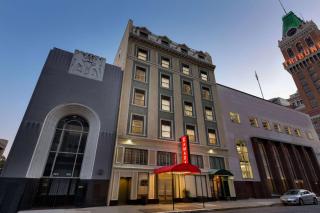 Ramada by Wyndham Oakland Downtown City Center - Oakland - 9