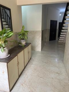 RAJA GUEST HOUSE -- Jalandhar Railway Station -- For Family, Couples, Travellers - Jalandhar - 6