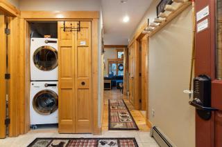 8766 Trappers Crossing townhouse - 7