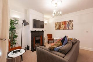 Brighstay 4 Bedroom House W Parking - Kent - 9