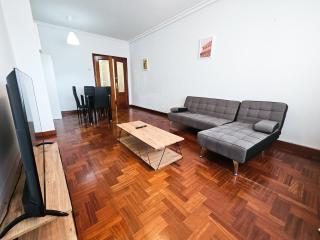 Céntrico y amplio piso en Bilbao - 0