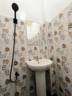 V Star CALAPAN - HOURLY! DAILY! WEEKLY! MONTHLY! BAGO! MALINIS! MAY PARKING! - 2