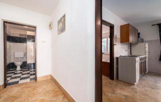 Stunning Apartment In Liznjan With Wifi - Ližnjan - 1