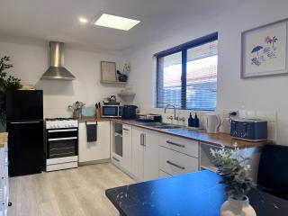 Humble & Homely - Rockingham - 5