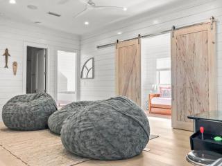 LouLou and Studs Beachhouse - 7