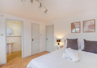 Spacious 3 Bed House with Large Garden in Aynho! - Aynho - 7