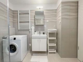 Brand new Danube studio w balcony and free parking - Budapest - 3