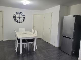 Appartement de 70 m2 dans maison comptenporaine - Charnècles - 5