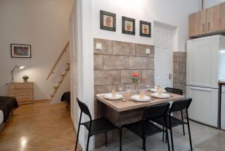 Comfortable Central and Quiet apartment - Budapest - 7