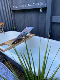 Waikanae Beach Escape - with outdoor bath! - 6