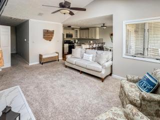 New! Kelleys Island Condo - 6