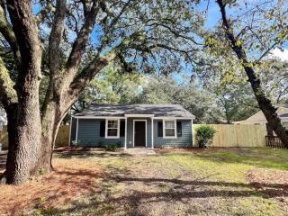 Palmetto Porch - Family Home Near Park Circle - Charleston - 5