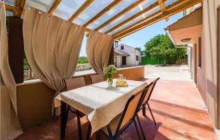Cozy Home In Katun Lindarski,Pazin - Katun Lindarski - 9