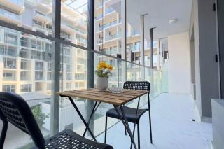 Daisy 1BR Oasis Comfort for Up to 3 Guests - Abu Dhabi - 6