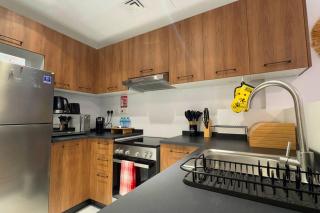 Daisy 1BR Oasis Comfort for Up to 3 Guests - Abu Dhabi - 3