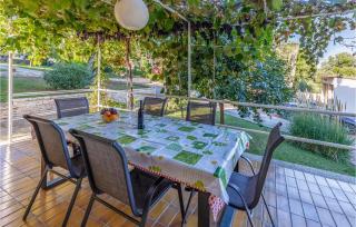 Amazing Apartment In Banjole With Wifi - Banjole - 3