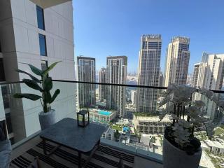 FIRST CLASS 1BR Luxurious Vogue Palace - Dubai - 0