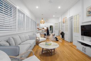 Rigi on Currumbin Beach - Gold Coast - 8
