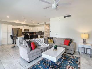 Last Minute Disney Getaway! Private Pool, Hot Tub & Games Room. Book Now! #88057 - Kissimmee - 3