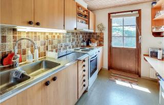 4 Bedroom Cozy Home In Torekov - 6